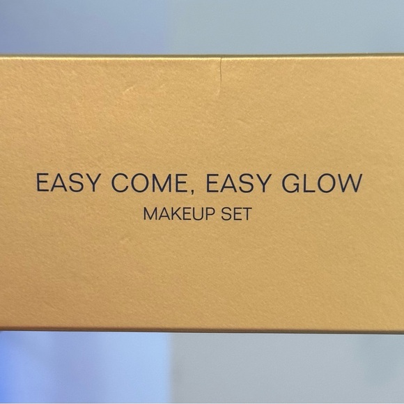 Chanel Beauty Makeup Set New In Box and Amanda Greenwood CC Butterfly MUG - Picture 16 of 16